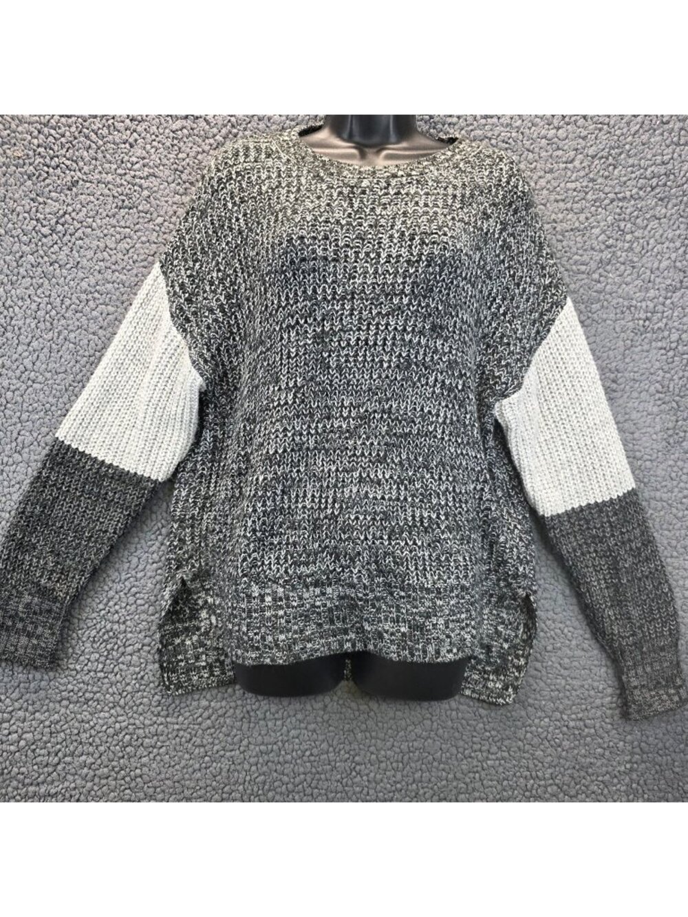 Time And Tru Colorblock Sweater L Grey Hi-Low Pullover Minimalist Casual Layers
